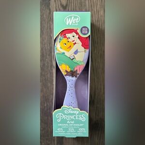Disney Princess limited edition Wet brush NWT